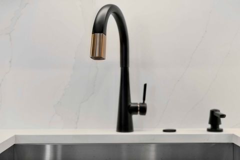 Tiny photo for 5630 N Broadway Street #4W, Chicago, IL 60660 (MLS # 12594020)