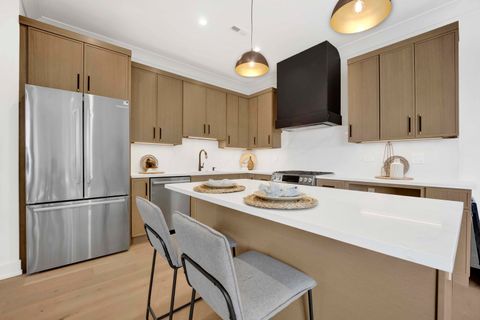 Tiny photo for 5630 N Broadway Street #4W, Chicago, IL 60660 (MLS # 12594020)