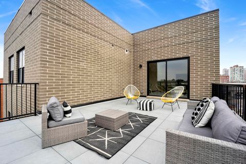 Tiny photo for 5630 N Broadway Street #4W, Chicago, IL 60660 (MLS # 12594020)