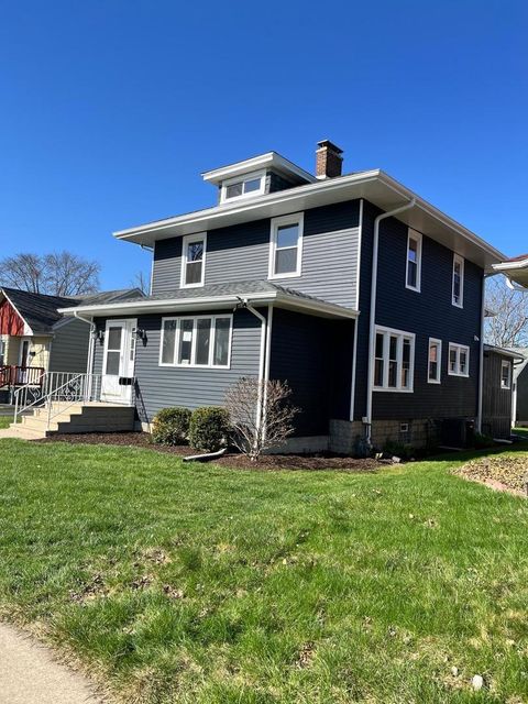 407 N William Street Joliet IL 60435