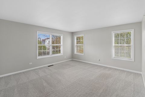 Tiny photo for 2075 Ivy Ridge Drive, Hoffman Estates, IL 60192 (MLS # 12623646)