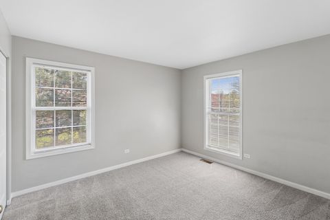 Tiny photo for 2075 Ivy Ridge Drive, Hoffman Estates, IL 60192 (MLS # 12623646)