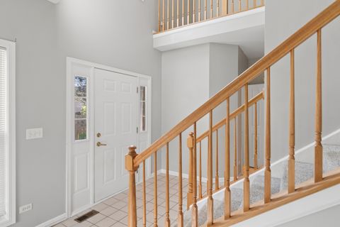 Tiny photo for 2075 Ivy Ridge Drive, Hoffman Estates, IL 60192 (MLS # 12623646)