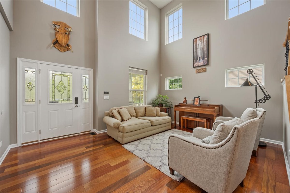 9 Lake Vista Court