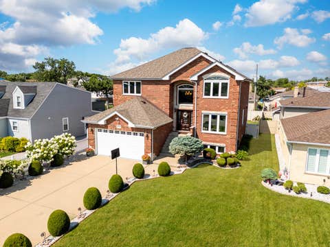 Tiny photo for 8320 S 79th Avenue, Justice, IL 60458 (MLS # 12713482)