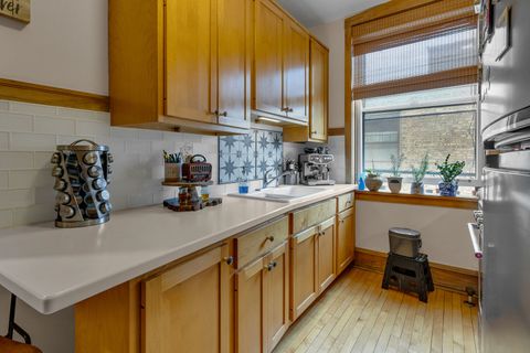 Tiny photo for 1042 Washington Boulevard #3W, Oak Park, IL 60302 (MLS # 12507986)