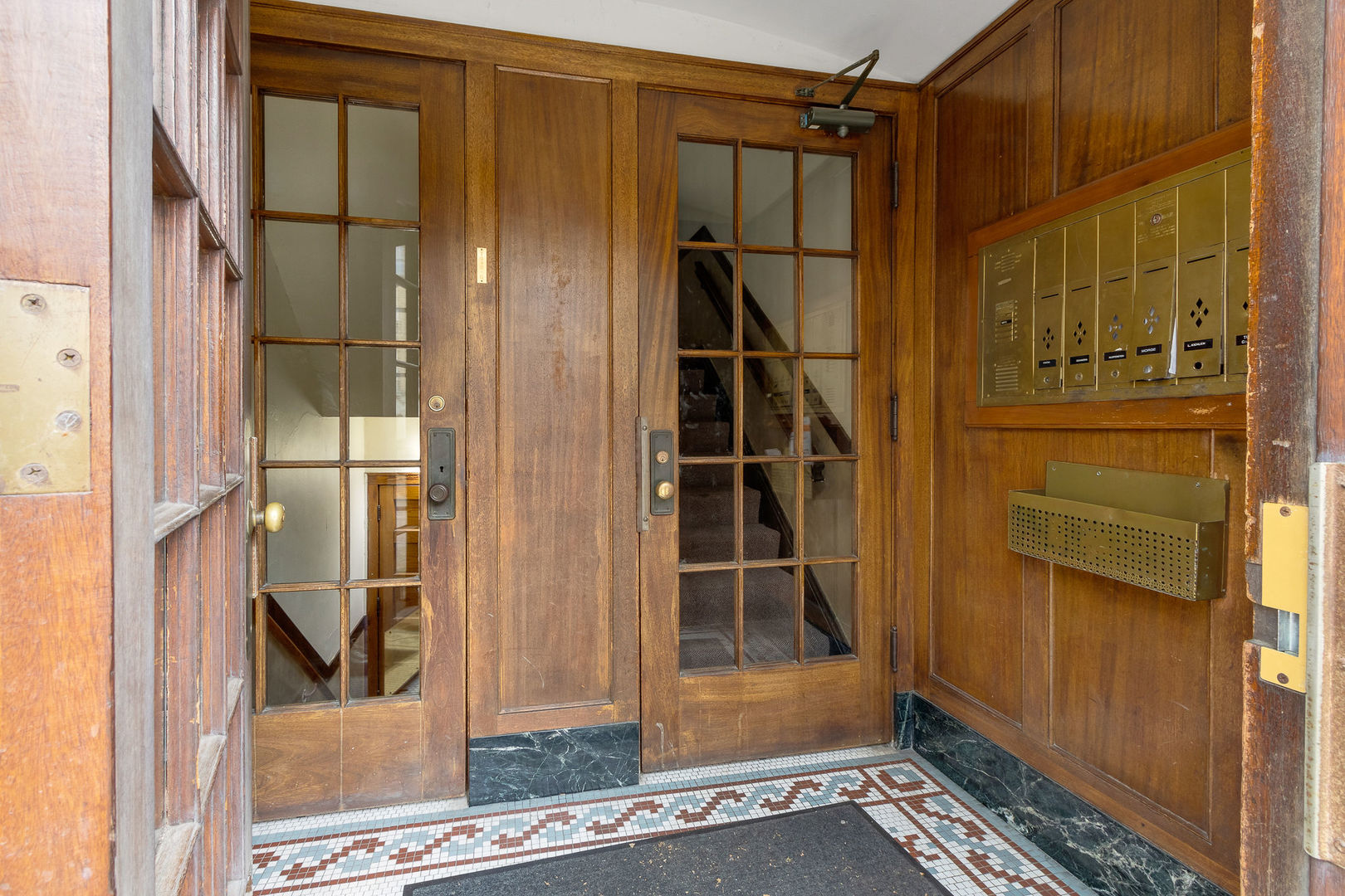 1042 Washington Boulevard 3W