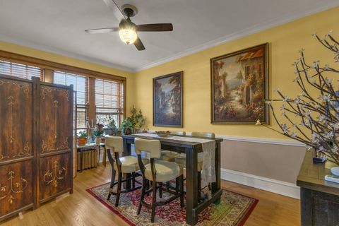 Tiny photo for 1042 Washington Boulevard #3W, Oak Park, IL 60302 (MLS # 12507986)