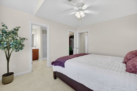 Tiny photo for 2916 E 45th Court, Davenport, IA 52804 (MLS # 12614108)