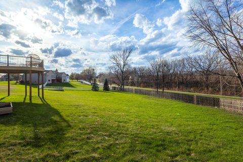 Tiny photo for 2916 E 45th Court, Davenport, IA 52804 (MLS # 12614108)