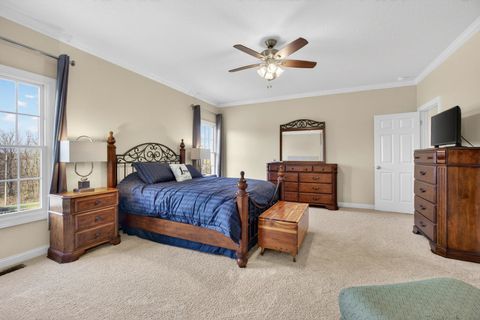 Tiny photo for 2916 E 45th Court, Davenport, IA 52804 (MLS # 12614108)