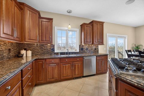 Tiny photo for 2916 E 45th Court, Davenport, IA 52804 (MLS # 12614108)