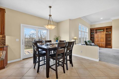 Tiny photo for 2916 E 45th Court, Davenport, IA 52804 (MLS # 12614108)