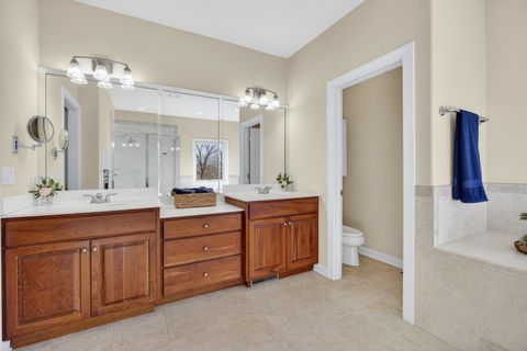 Tiny photo for 2916 E 45th Court, Davenport, IA 52804 (MLS # 12614108)