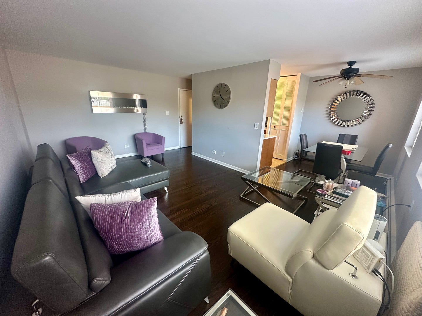 7120 N Sheridan Road 318
