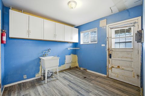 Tiny photo for 706 W JAMES Avenue, Villa Park, IL 60181 (MLS # 12536262)