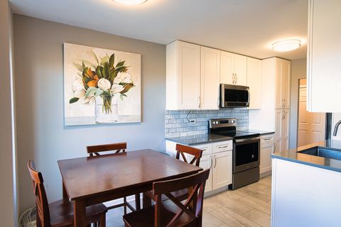 Tiny photo for 6833 N Kedzie Avenue #410, Chicago, IL 60645 (MLS # 12611398)