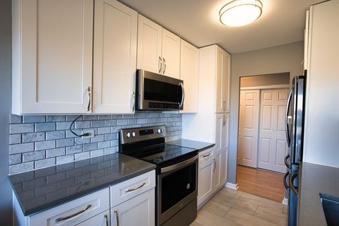 Tiny photo for 6833 N Kedzie Avenue #410, Chicago, IL 60645 (MLS # 12611398)