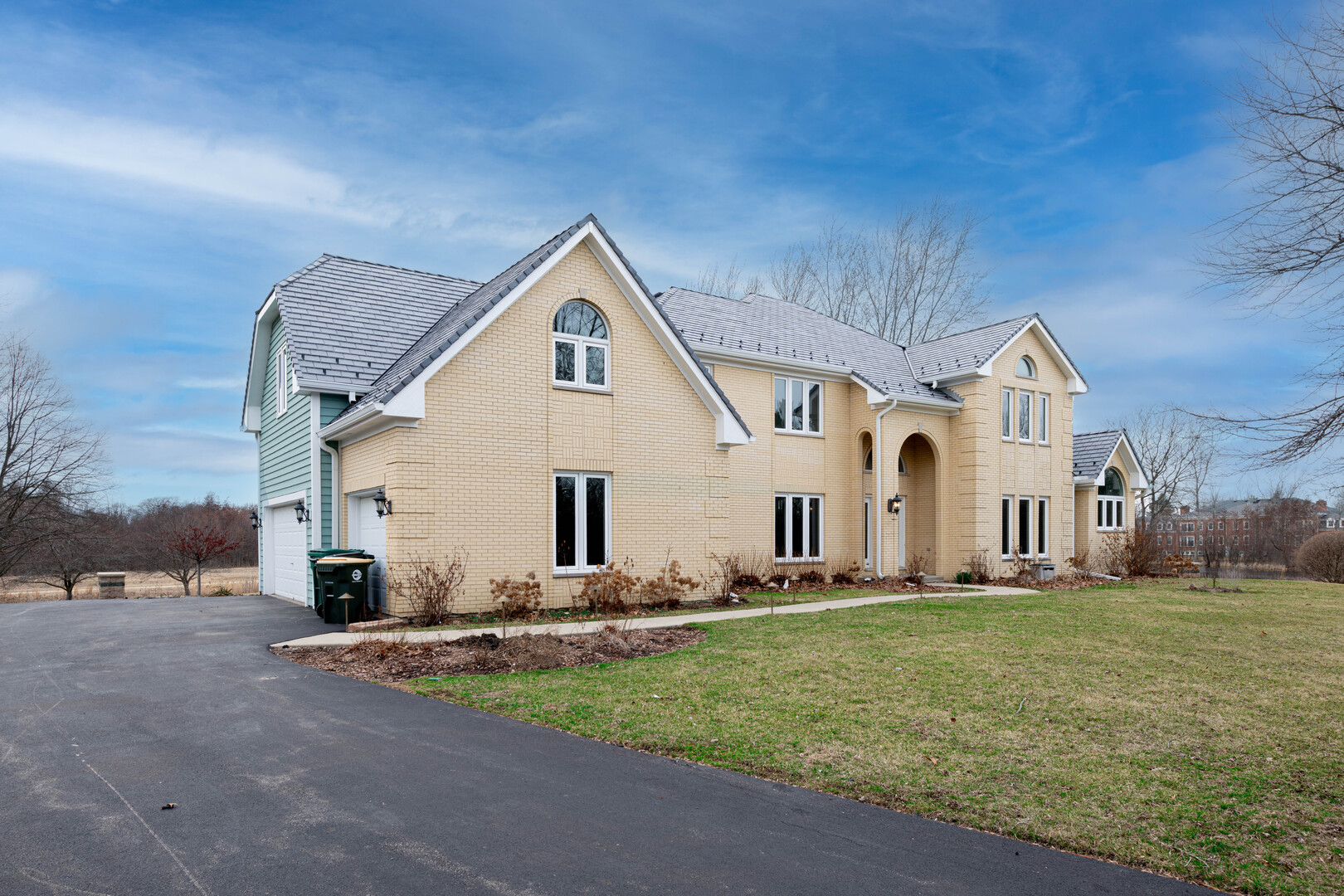 3821 Nottingham Drive