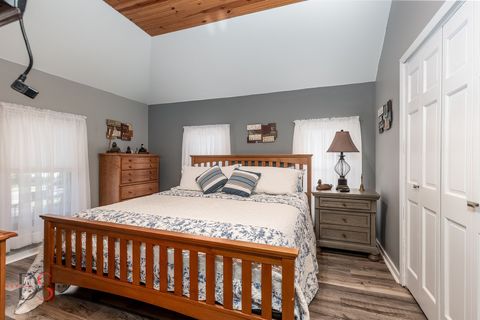 Tiny photo for 527 E Main Street, Ottawa, IL 61350 (MLS # 12494855)