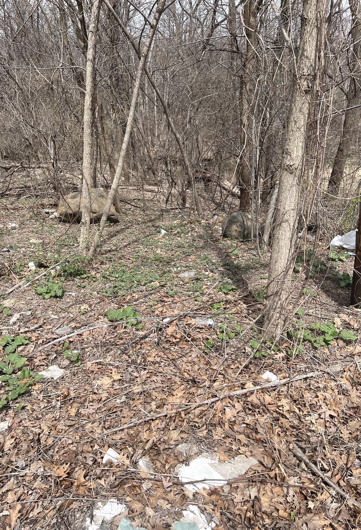 1213 W Park Front Street