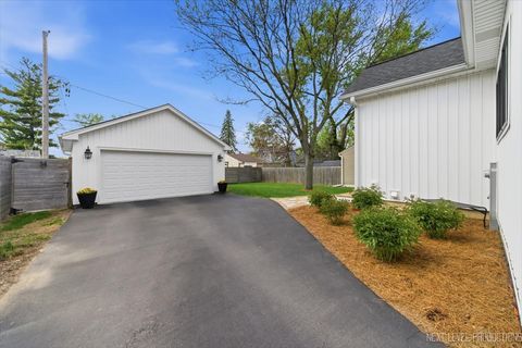 Tiny photo for 728 N Lincoln Avenue, Geneva, IL 60134 (MLS # 12627855)