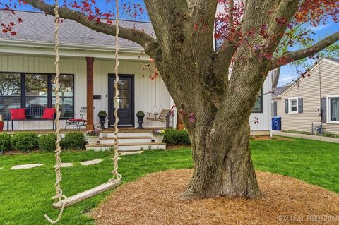 Tiny photo for 728 N Lincoln Avenue, Geneva, IL 60134 (MLS # 12627855)
