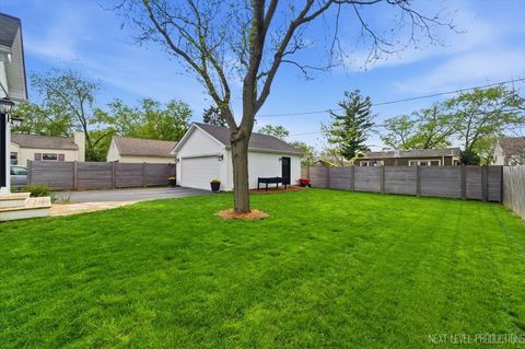 Tiny photo for 728 N Lincoln Avenue, Geneva, IL 60134 (MLS # 12627855)