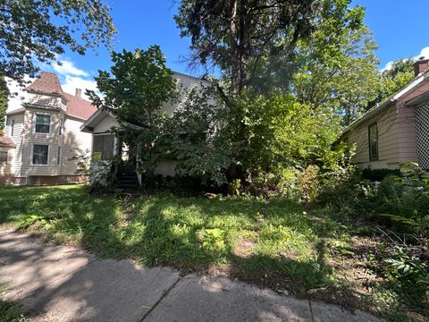 Photo of 10217 S Wallace Street, Chicago, IL 60628 (MLS # 12467892)