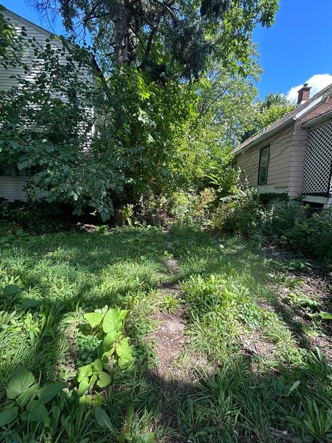 Tiny photo for 10217 S Wallace Street, Chicago, IL 60628 (MLS # 12467892)