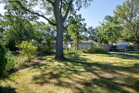 Tiny photo for 453 Longfellow Avenue, Deerfield, IL 60015 (MLS # 12552999)