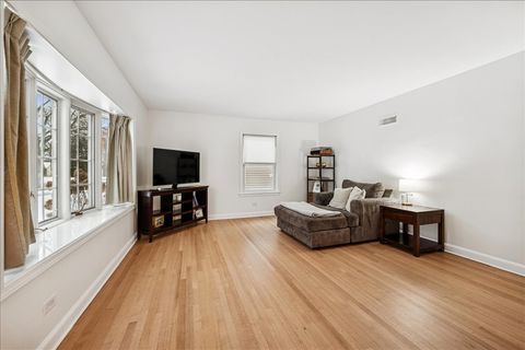 Tiny photo for 453 Longfellow Avenue, Deerfield, IL 60015 (MLS # 12552999)