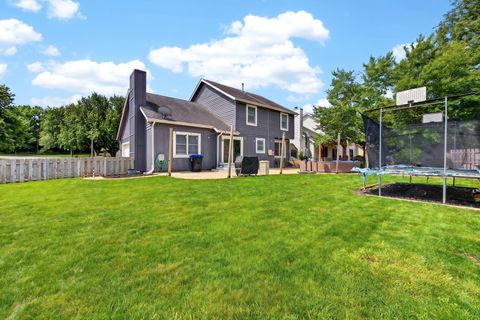 Tiny photo for 12 Boardwalk Circle, Bloomington, IL 61701 (MLS # 12646356)