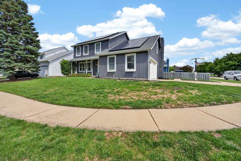 Tiny photo for 12 Boardwalk Circle, Bloomington, IL 61701 (MLS # 12646356)