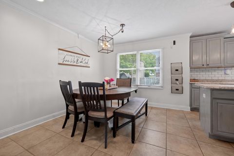 Tiny photo for 12 Boardwalk Circle, Bloomington, IL 61701 (MLS # 12646356)