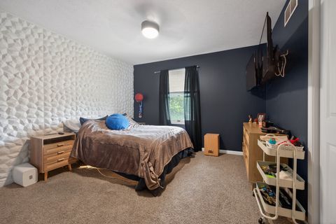 Tiny photo for 12 Boardwalk Circle, Bloomington, IL 61701 (MLS # 12646356)