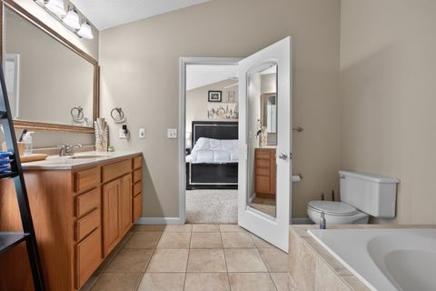 Tiny photo for 12 Boardwalk Circle, Bloomington, IL 61701 (MLS # 12646356)