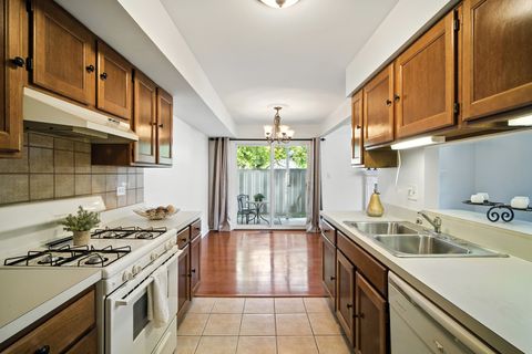 Tiny photo for 272 Juniper Circle, Streamwood, IL 60107 (MLS # 12446471)