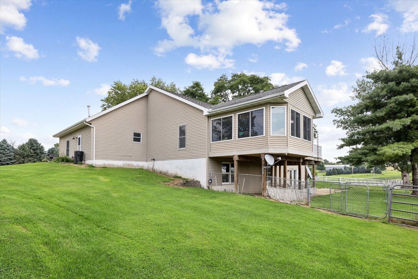 12433 Prairie Center Road