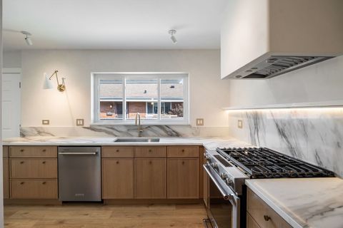 Tiny photo for 1025 N KNIGHT Avenue, Park Ridge, IL 60068 (MLS # 12497417)