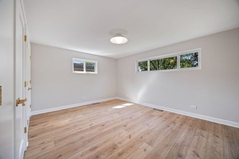 Tiny photo for 1025 N KNIGHT Avenue, Park Ridge, IL 60068 (MLS # 12497417)