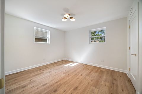 Tiny photo for 1025 N KNIGHT Avenue, Park Ridge, IL 60068 (MLS # 12497417)