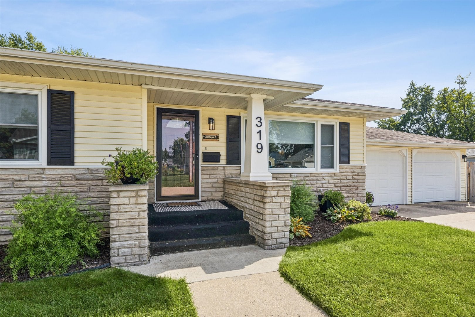 319 4th Street