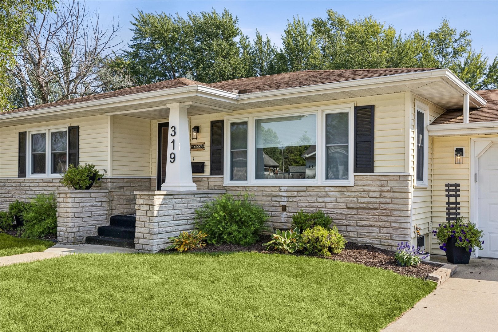 319 4th Street