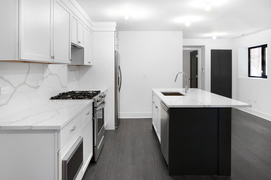 1833 S Throop Street G