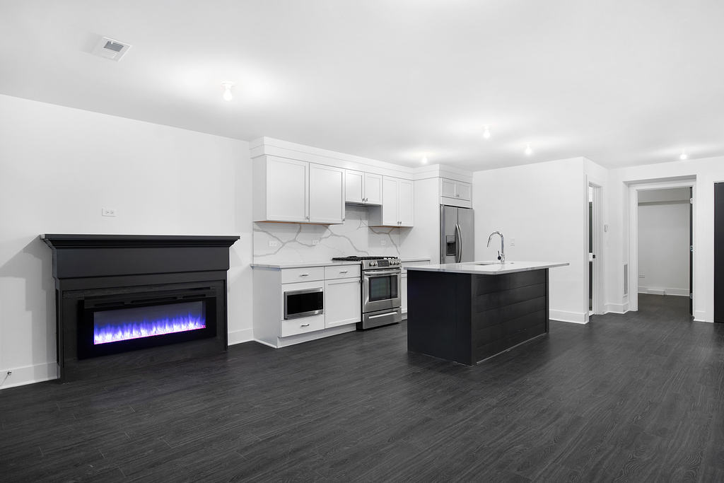 1833 S Throop Street G