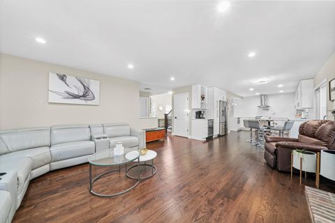 Tiny photo for Bensenville, IL 60106 (MLS # 12499865)