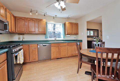 Tiny photo for 3338 Cottonwood Court, McHenry, IL 60051 (MLS # 12603847)