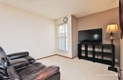 Tiny photo for 3338 Cottonwood Court, McHenry, IL 60051 (MLS # 12603847)