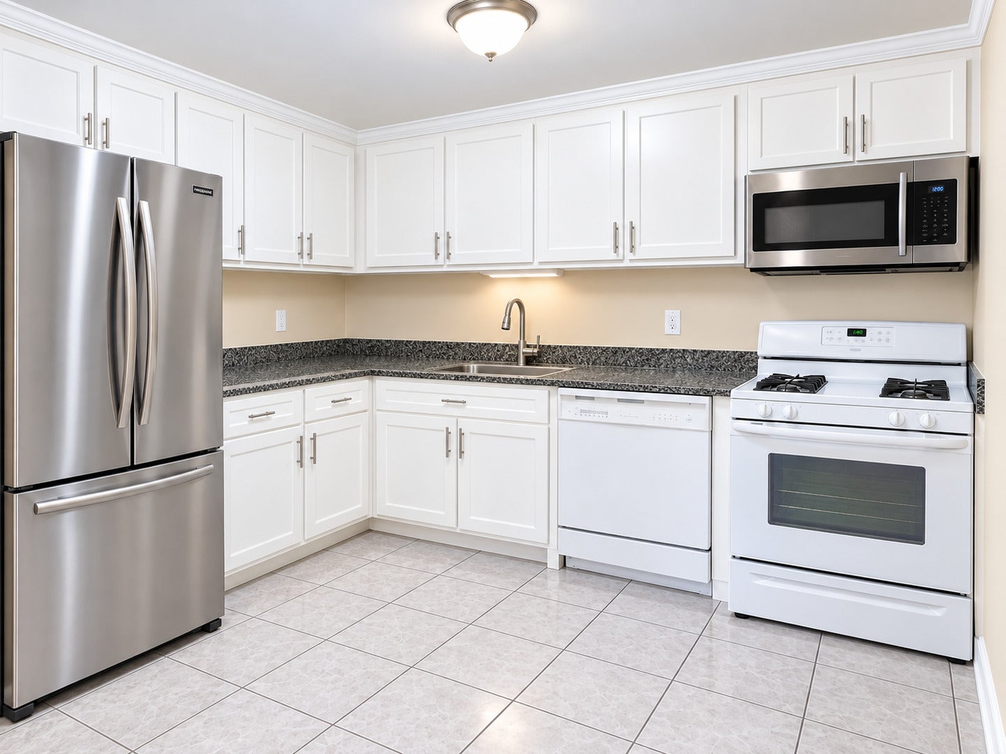 1948 N Hidden Creek Circle 2